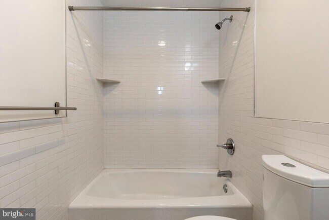 Building Photo - 1317 Frankford Ave