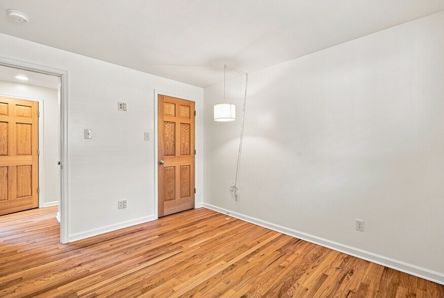 Building Photo - 6685 W 25th Ln
