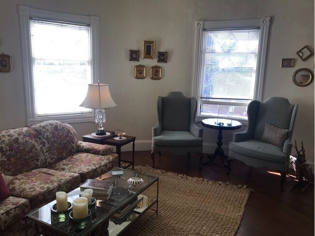 Building Photo - 1101 McKinley Ave