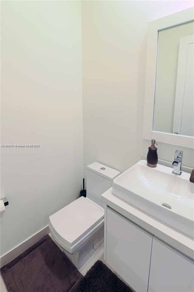 Building Photo - 10501 NW 66th St