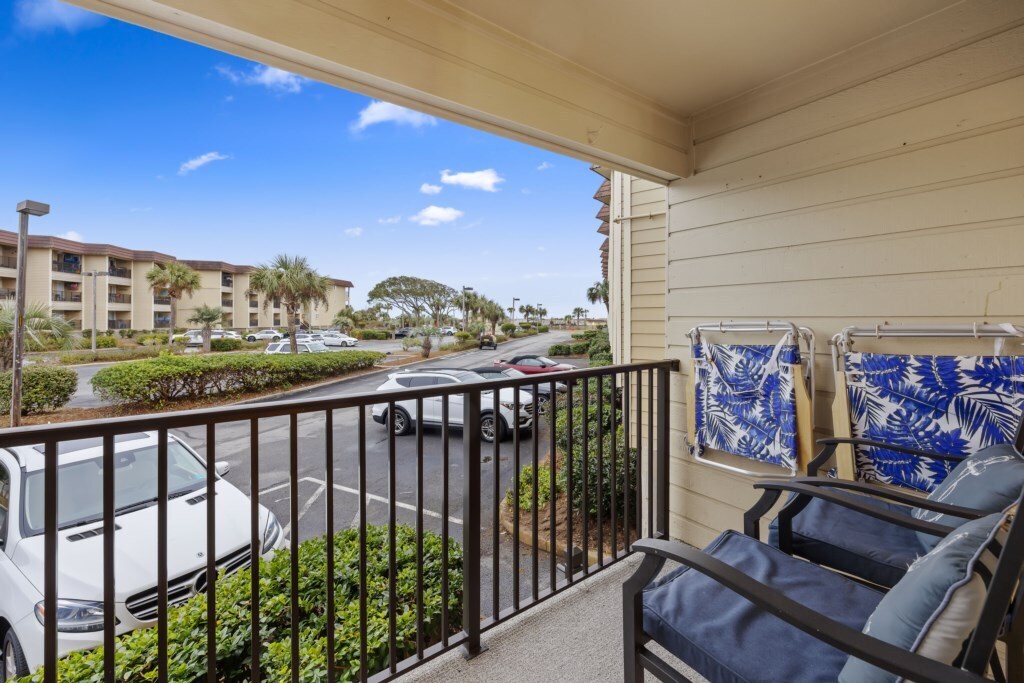 Building Photo - 40 Folly Field Rd