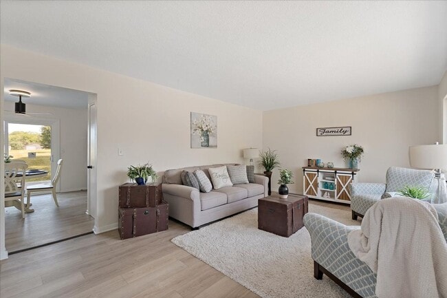 Building Photo - 3 Bedroom Rental in Milan