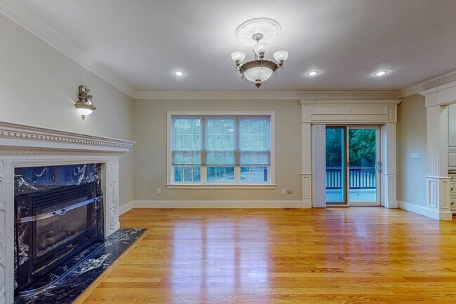 Building Photo - 455 Waban Ave