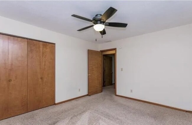 Building Photo - 1702 Schobert Dr