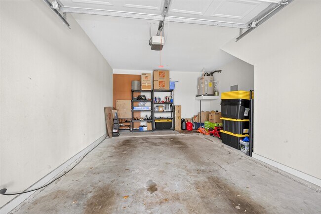 Building Photo - 9200 Westheimer Rd