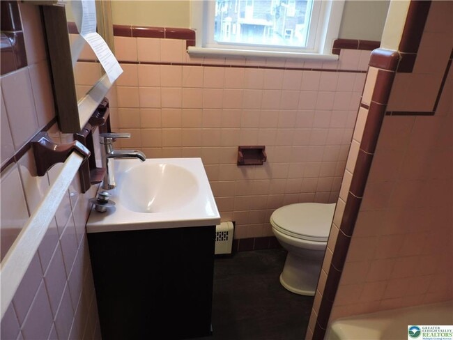 Building Photo - 1717 Tremont St