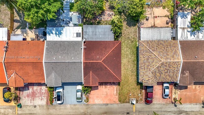 Building Photo - 17372 NW 76th Ct
