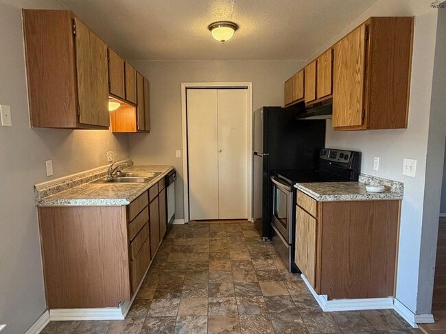 Building Photo - 4110 Faith Rd