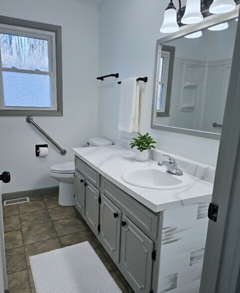 Building Photo - 326 New Salem Rd