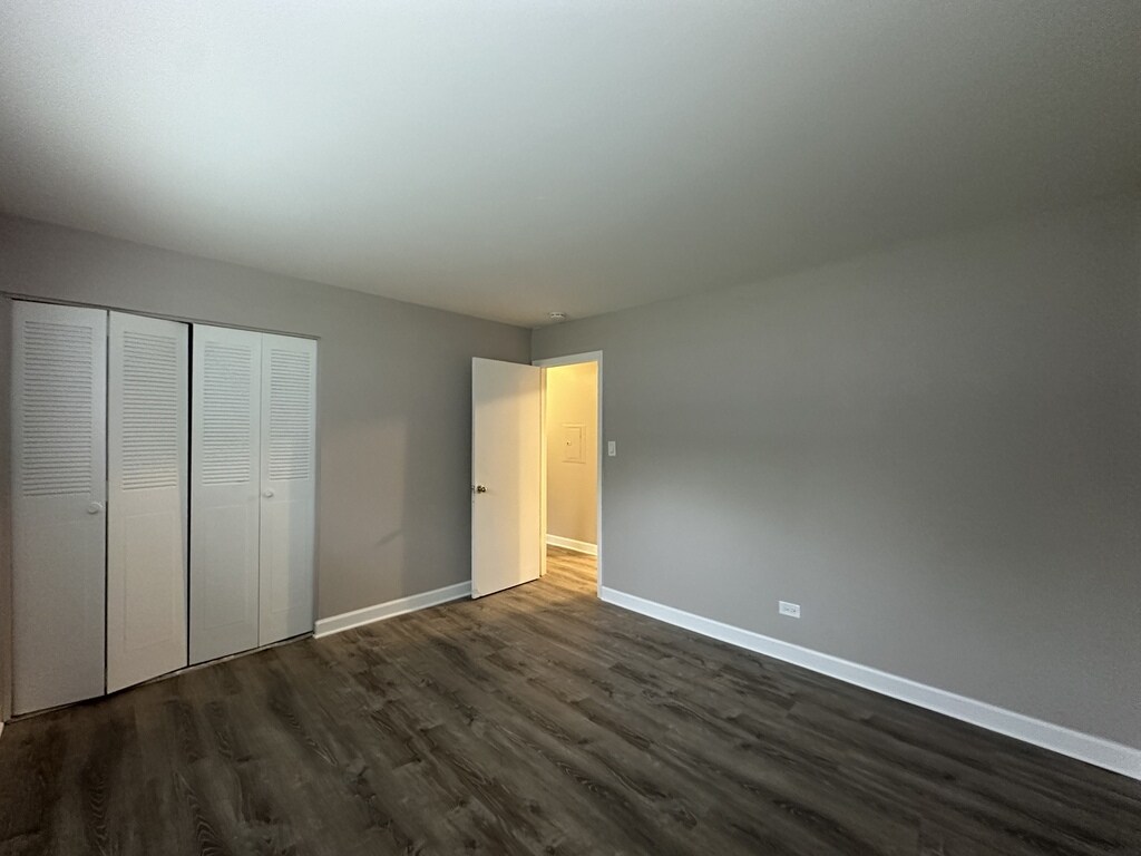 Building Photo - 430-40 Stevens Dr