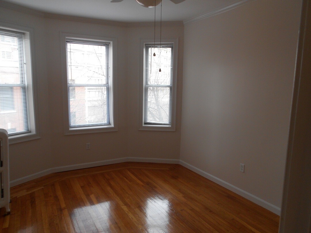 Building Photo - 636 Dorchester Ave