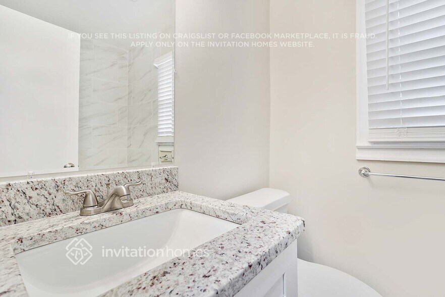 Building Photo - 277 Rocking Hill Dr SW