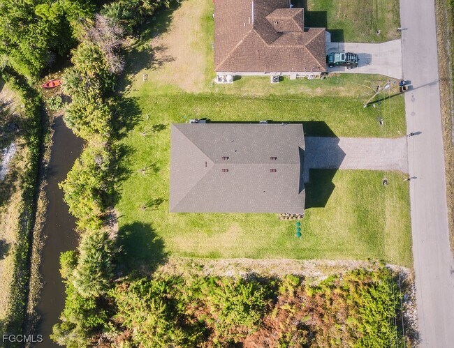 Building Photo - 553 Kingsbury Ln