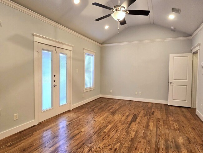 Building Photo - 4109 Allen St