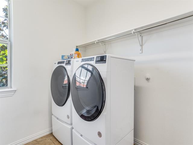 Building Photo - 7110 Waterbury Dr