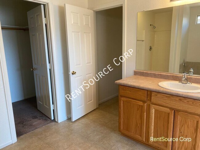 Building Photo - 34675 Pso Del Valle