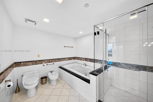 Building Photo - 540 West Ave