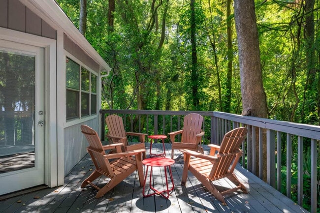 Building Photo - 5130 River Bluff Ln