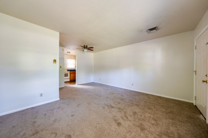 Building Photo - 8968 Tidewater Dr