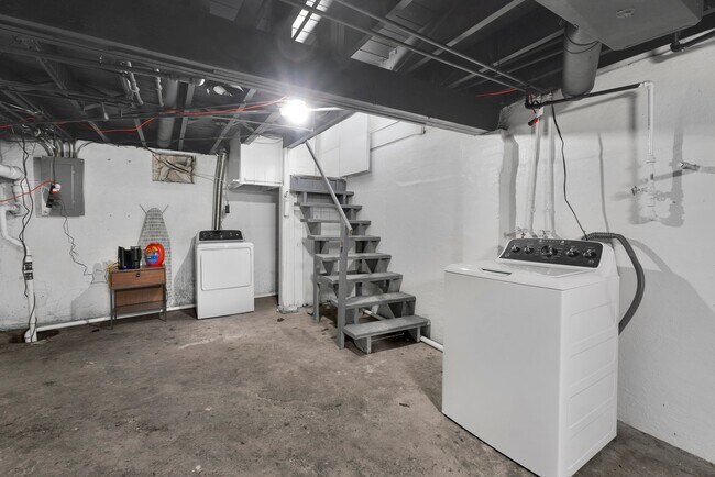 Building Photo - 2312 Willemette Ct