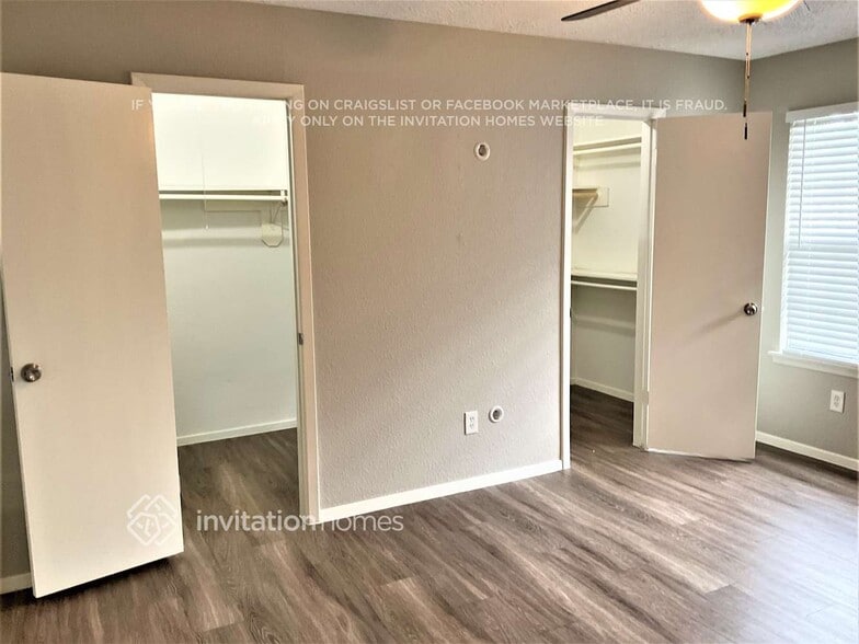 Building Photo - 2326 Meade Ct