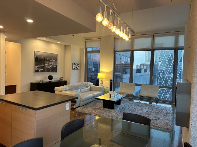 Building Photo - 310 W 52nd St