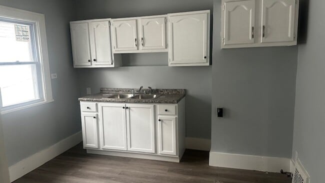 Building Photo - Paxton