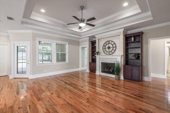 Building Photo - 5185 Holly Fern Trce