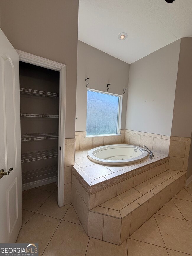 Building Photo - 108 Heron's Nest Cir