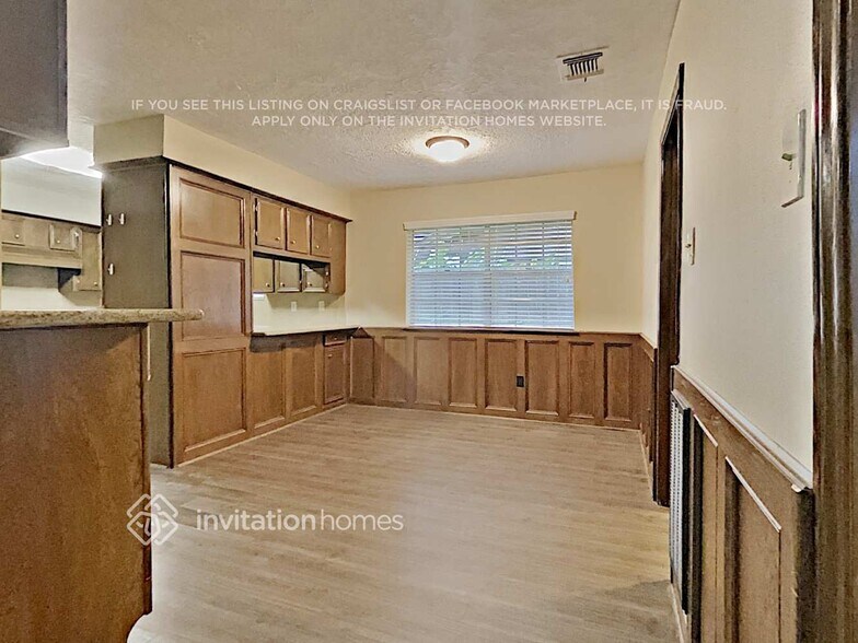 Building Photo - 4238 Honey Oaks Dr