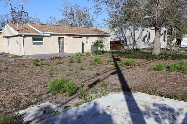Building Photo - 4732 W Lawn Ave