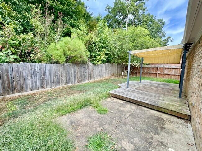 Building Photo - 12240 Longleaf Oak Trail