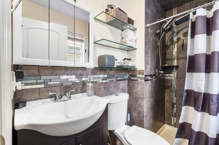 Master Bathroom - 128 Baltimore Ave