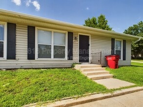 Building Photo - 19032 E Swope Trail