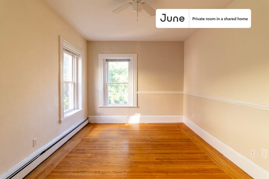 Building Photo - Room in Shared 4 bed/2 bath home