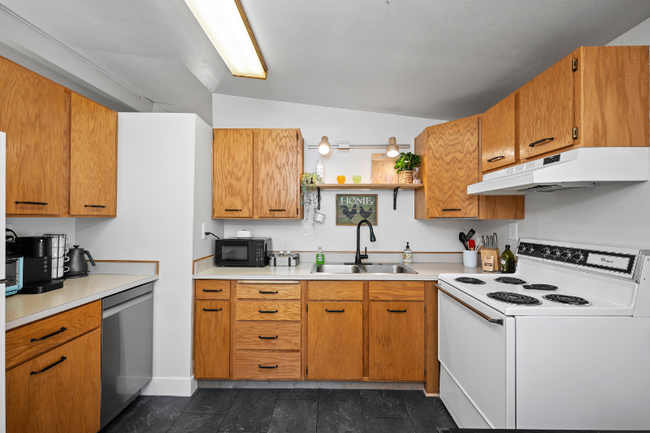 Building Photo - 943 N 7th St