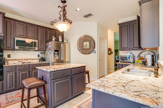 Building Photo - 4514 Shavano Hollow