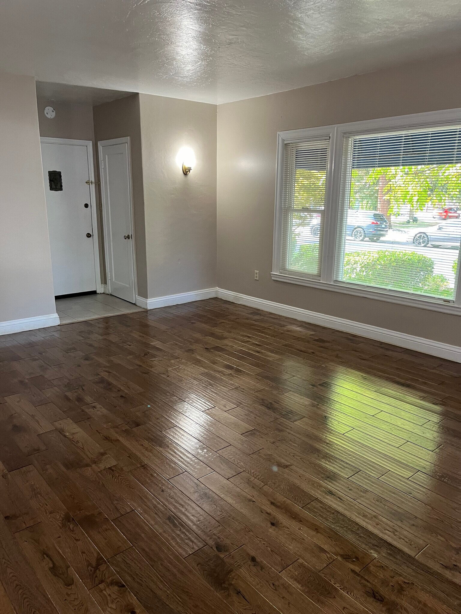 Living Room - 2306 Pacheco St
