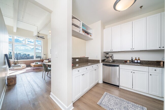 Building Photo - 1500 Washington St