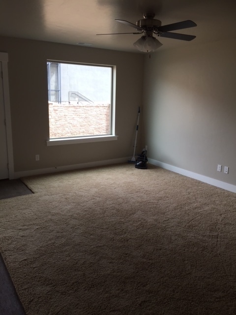 Building Photo - Brand New Townhome Ready for You!!