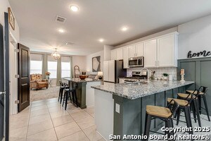 Building Photo - 7919 Deepwell Dr