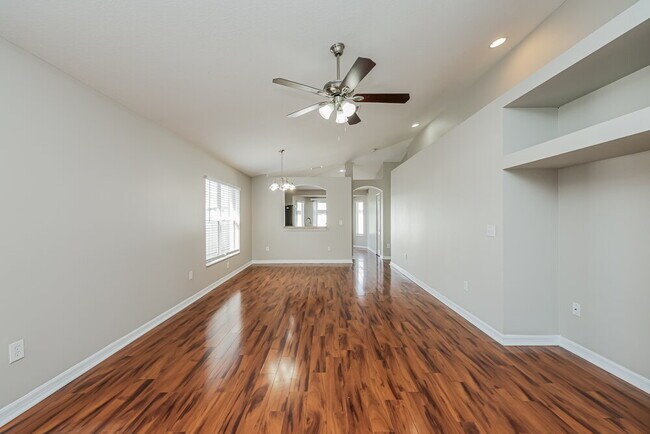 Building Photo - 12724 Evington Point Dr