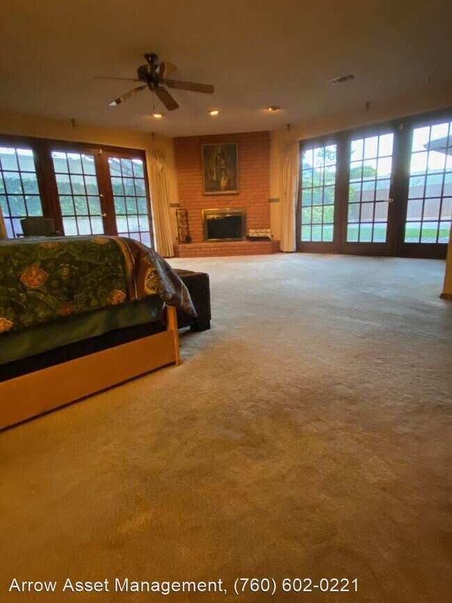 Building Photo - 4 br, 2 bath House - 6448 Lochmoor Dr.