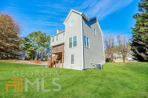 Building Photo - 17 Hollow Springs Ln