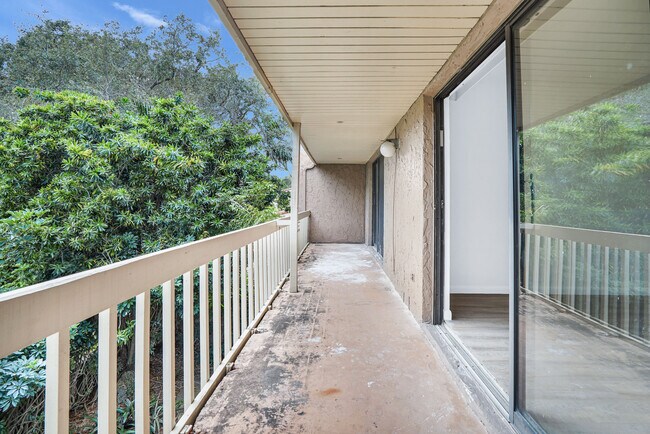 Building Photo - 406 Saint Andrews Rd