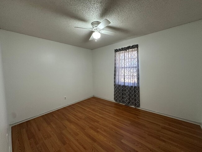 Building Photo - Welcome to your new home in the heart of Russellville, AR!