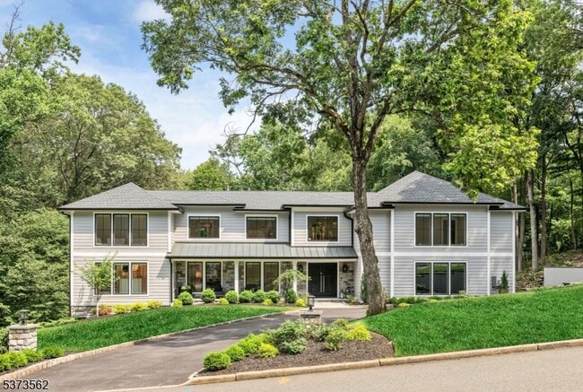 Building Photo - 315 Freemans Ln