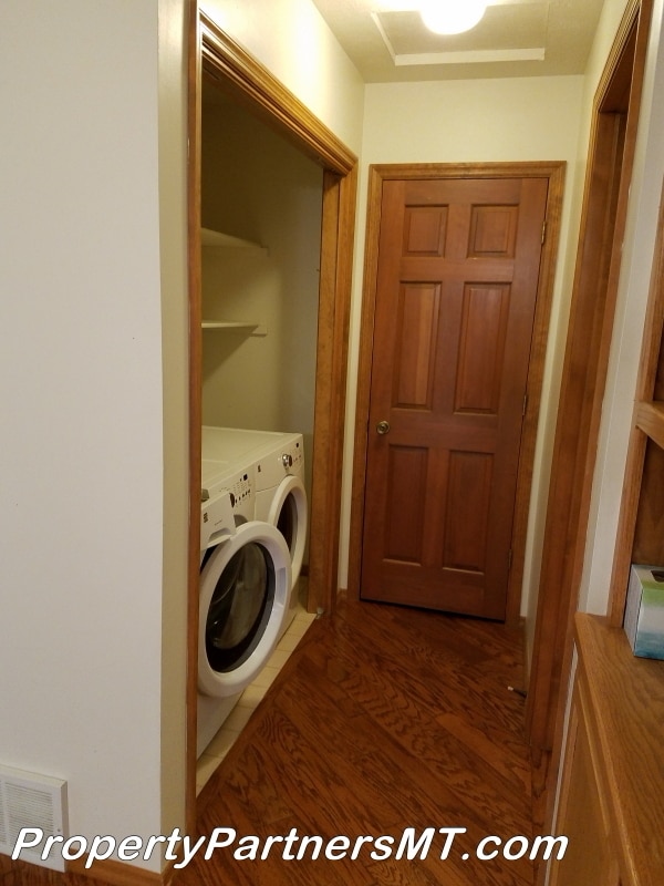 Building Photo - *** Beautiful Condo *** - 2Bed 2Bath