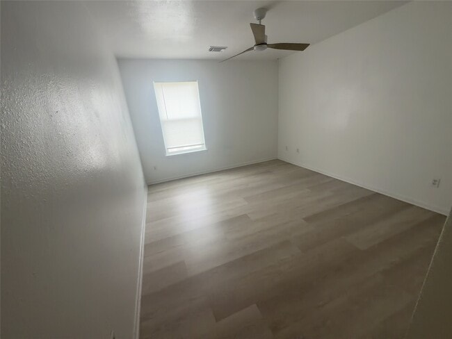 Building Photo - 17619 Trinity Meadow Ln