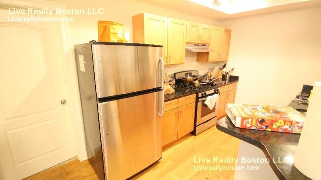 Building Photo - 141 Brighton Ave